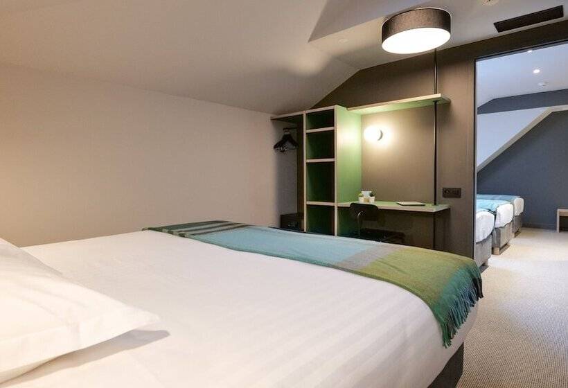 Семейный Номер Вид на Горы, Plan B Hotel   Living Chamonix