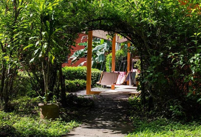 Номер Deluxe Вид на Море, Jungle Lodge At Wild Sun Rescue Center