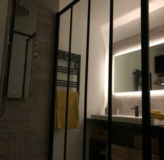 Номер Superior, L Epervier Blanc