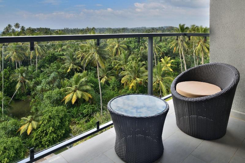 Номер Deluxe Вид на Сад, Sheraton Kosgoda Turtle Beach Resort