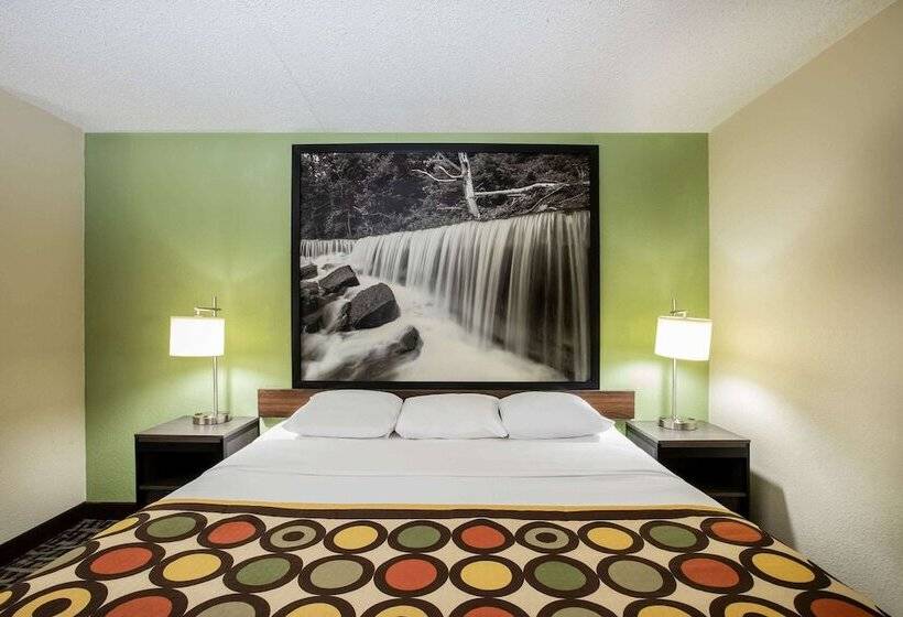 Номер Deluxe, Spark By Hilton Wichita East