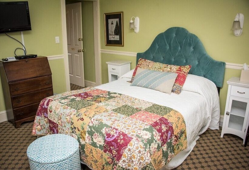 Номер Стандарт, Vandiver Inn