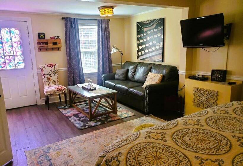Дом 1 Спальня, Vandiver Inn