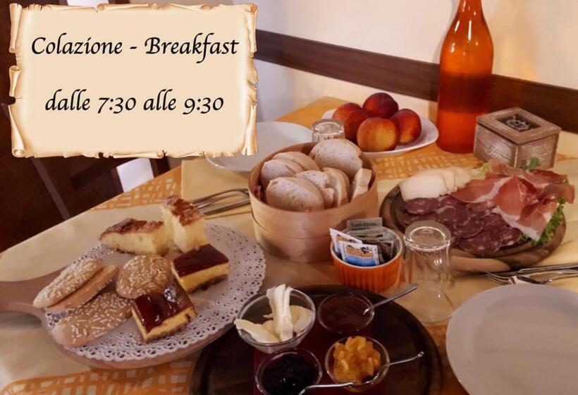 اتاق استاندارد سه تخته با چشم‌انداز استخر, Agriturismo Da Pudech
