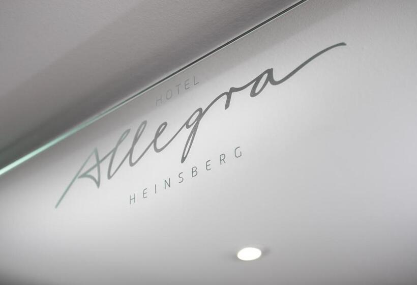 高级大房间, Allegra