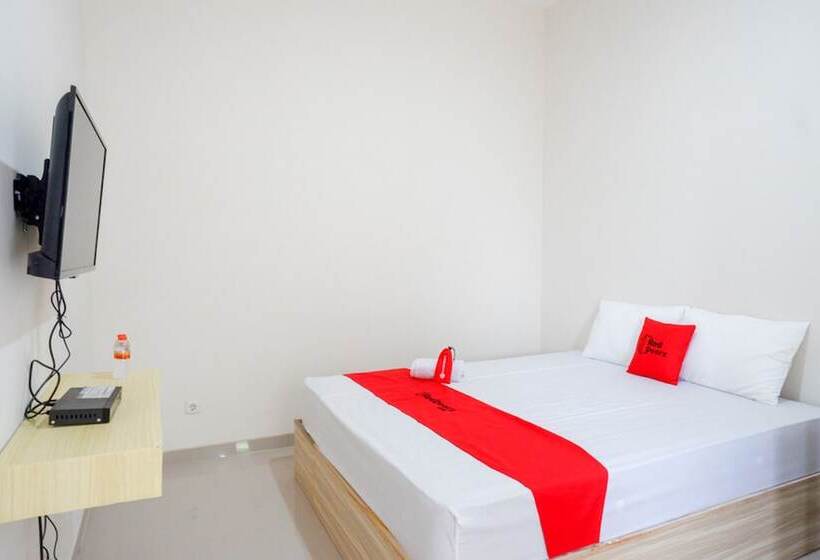 Номер Стандарт, Reddoorz Near Pacific Mall Tegal 2