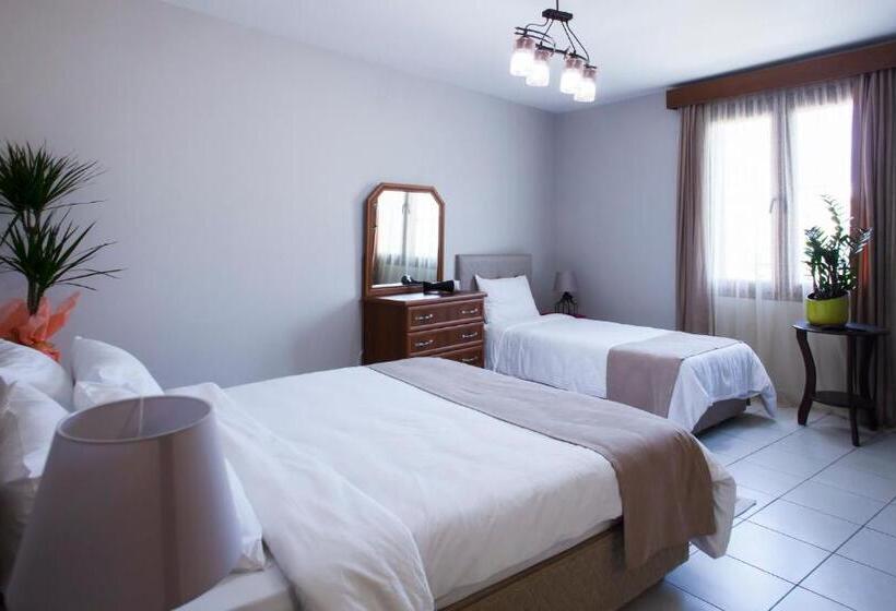 Семейный Номер, Homelike Guest House