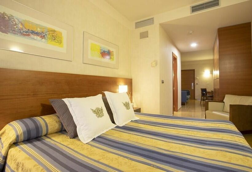 ファミリールーム, Sercotel Palacio De Tudemir