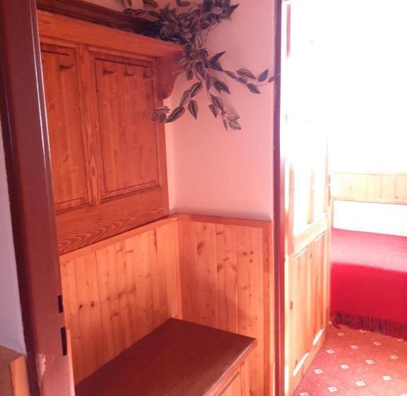 Номер Стандарт Трехместный, Garni Hotel Asas