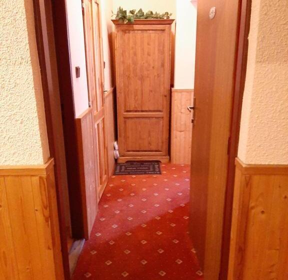 Четырехместный Номер Стандарт, Garni Hotel Asas