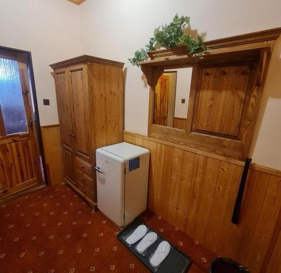 Семейный Номер, Garni Hotel Asas