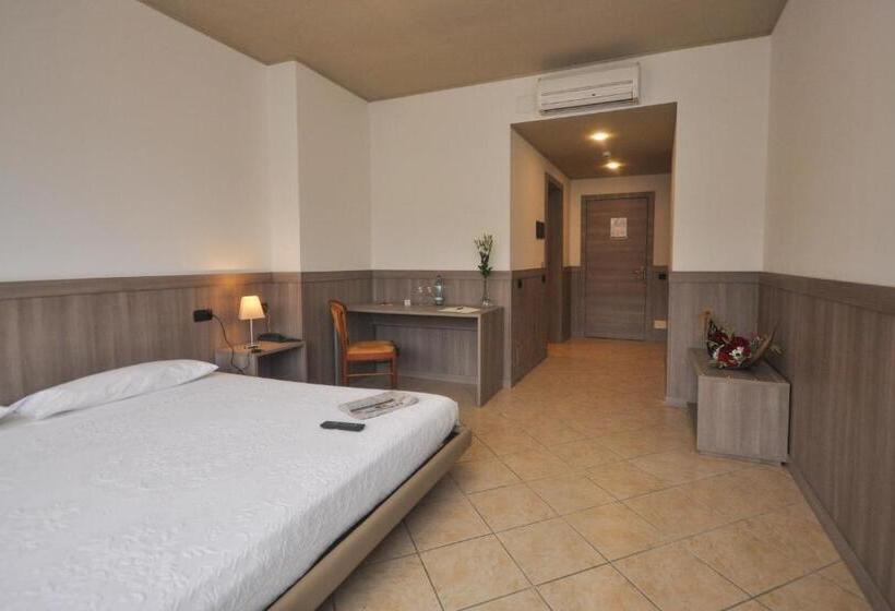 Номер Стандарт, Albergo Sole