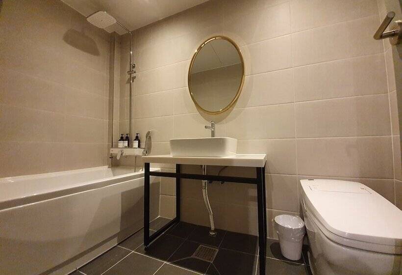 Номер Deluxe, Browndot Hotel Songtan