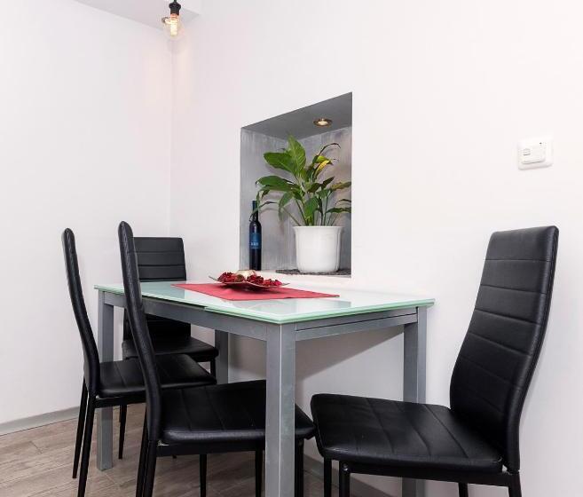 Apartamento 1 Dormitório, Guesthause Antonio