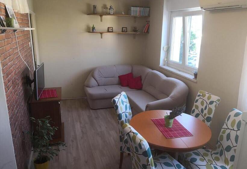 Apartamento 2 Dormitórios, Guesthause Antonio