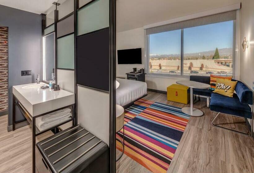 带大床的标准间, Aloft By Marriott Reno Tahoe International Airport