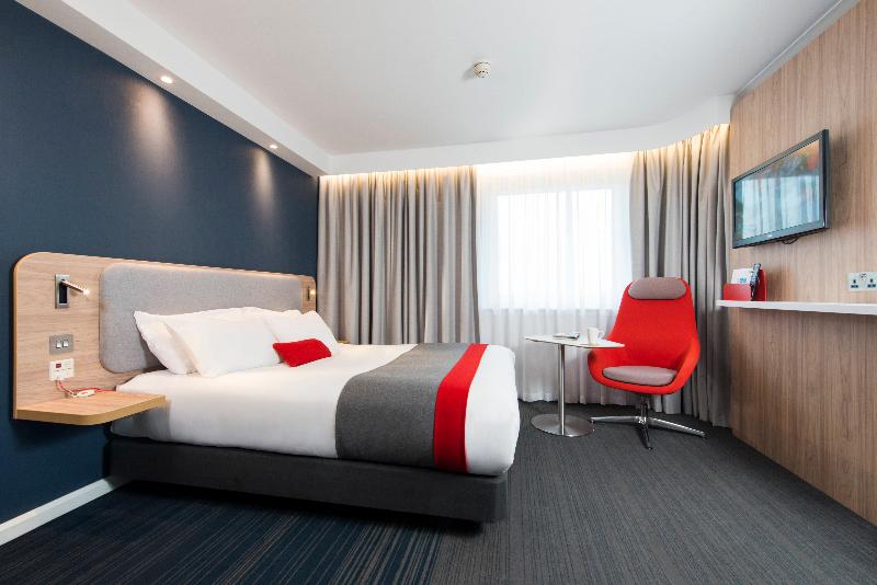 Номер Стандарт Адаптированный для Инвалидов, Holiday Inn Express Bath, An Ihg