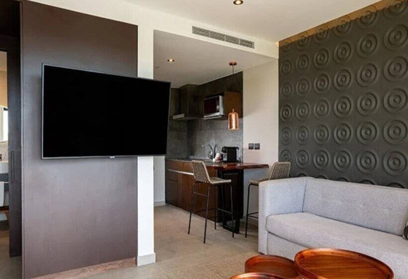 Junior Suite, The Fives Oceanfront