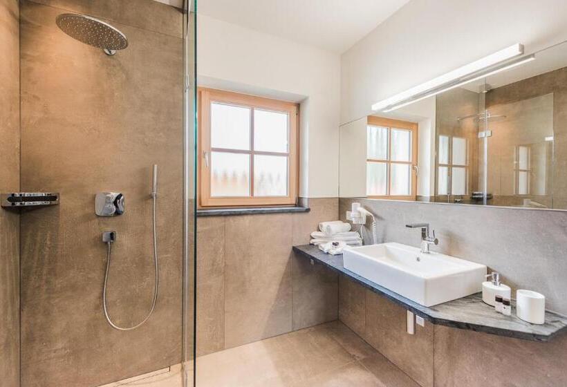 Люкс 2 Спальни, Alpine Nature Hotel Stoll