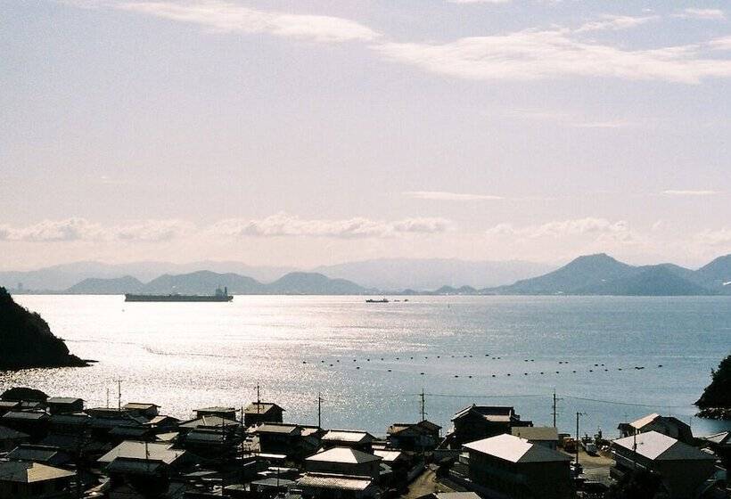 Номер Deluxe Вид на Море, My Lodge Naoshima