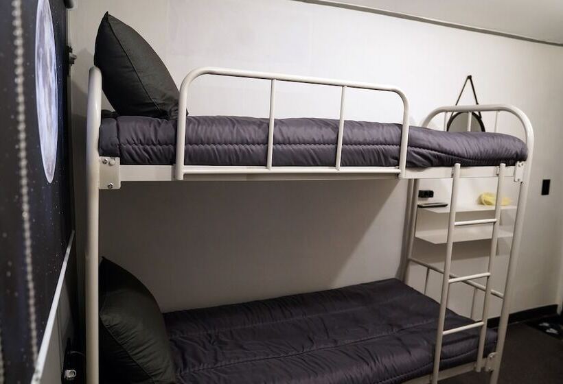 Quarto Estandar, Apollo Guesthouse