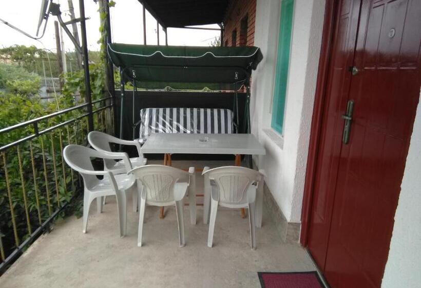 اتاق استاندارد سه نفره, Guest House Fazisi