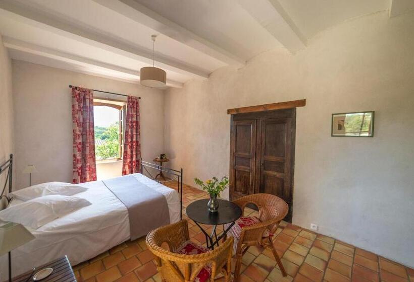 Номер Стандарт с Балконом, Maison D Hôtes Mas De La Chadenede