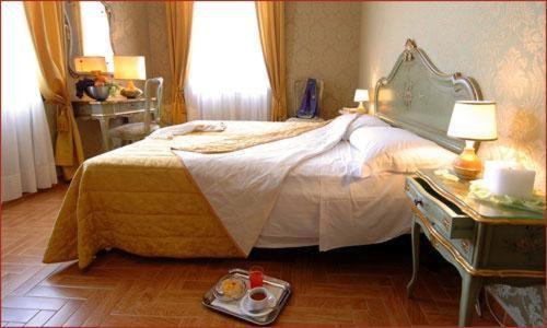 Habitación Estándar, Canal