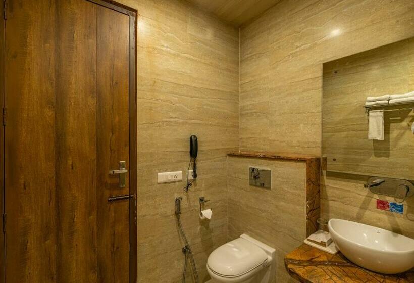 اتاق سوپریور, Moustache Rishikesh Luxuria