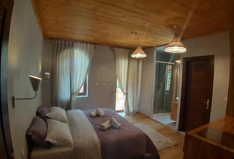 Номер Стандарт, Restaurant Alpet Theth