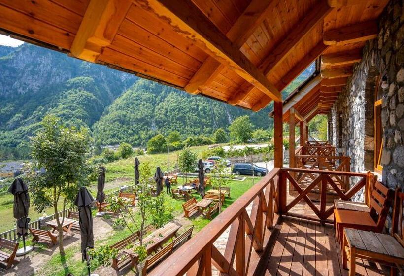 Номер Стандарт, Restaurant Alpet Theth