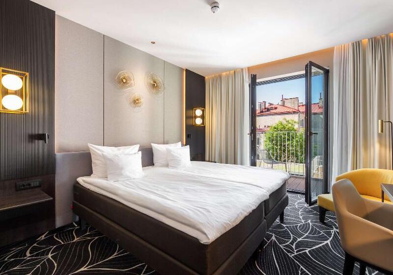 اتاق لوکس با بالکن, Movenpick Hotel Tallinn