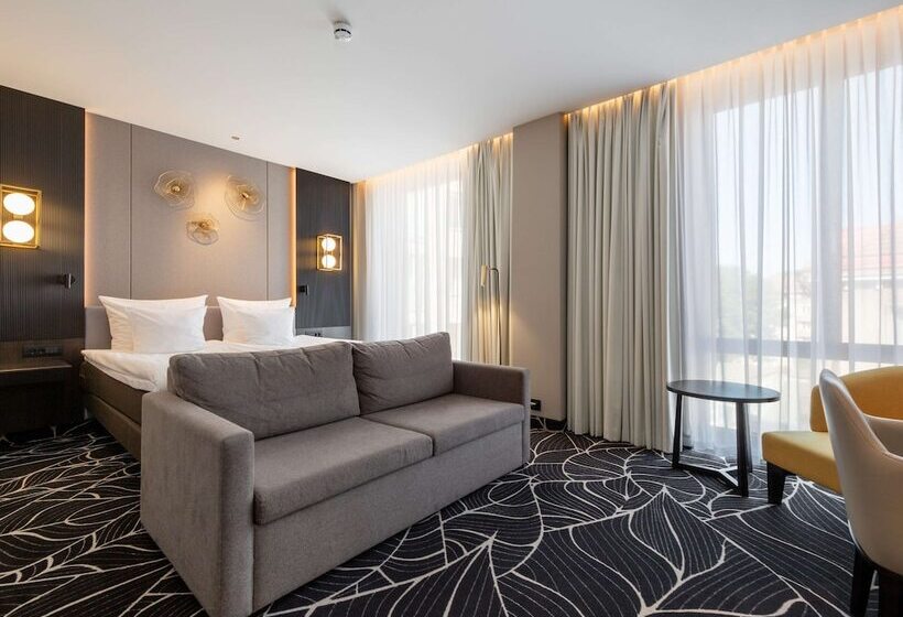 اتاق لوکس با بالکن, Movenpick Hotel Tallinn