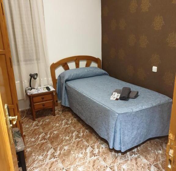 Номер Стандарт Индивидуальный, Hostal Alfil