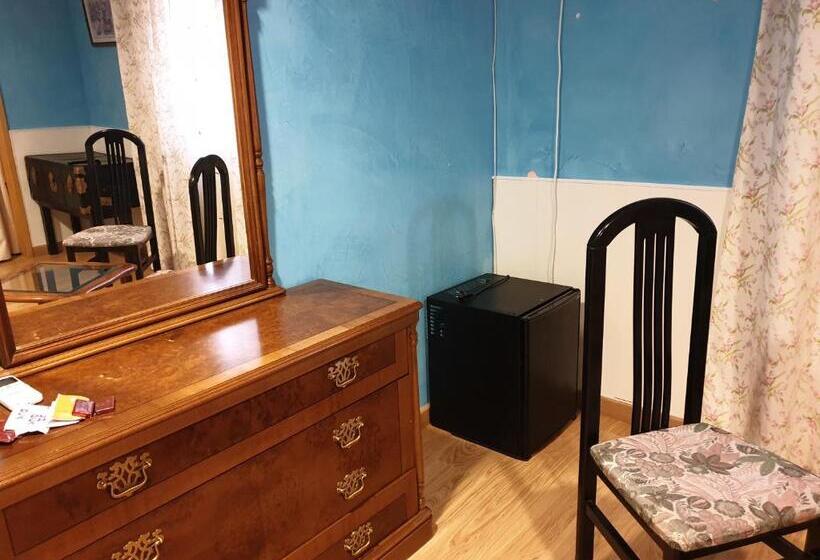 Люкс, Hostal Alfil