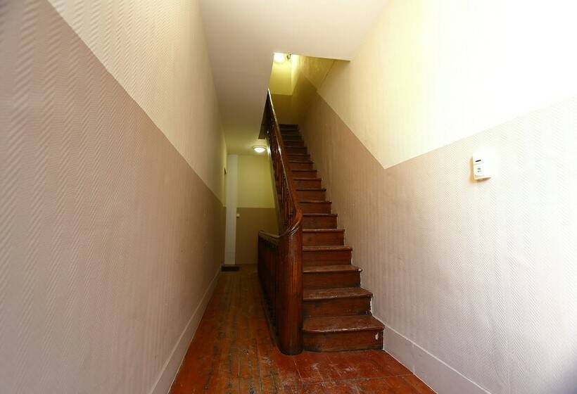 آپارتمان راحتی 1 خوابه, Appart Hotel De La Tour