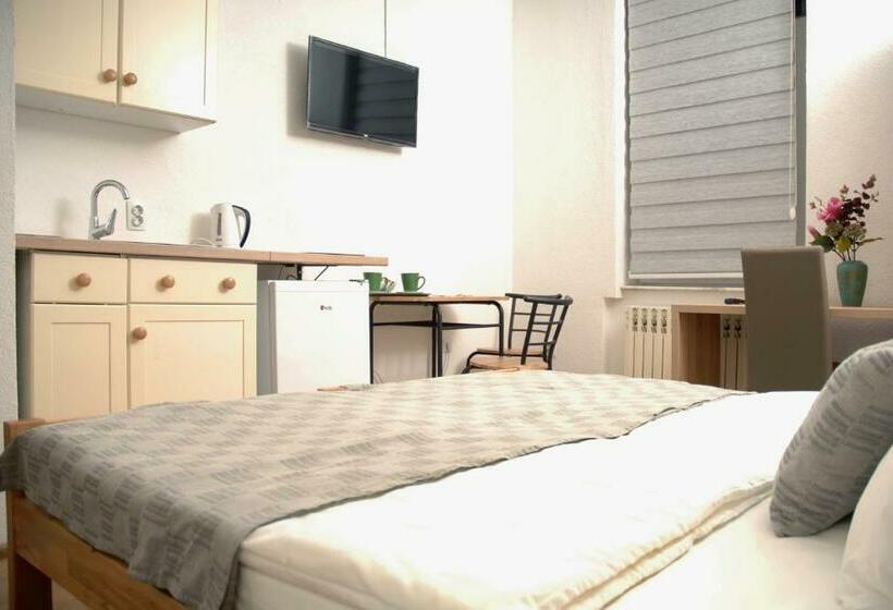 استودیوی استاندارد, Apartments Seyda