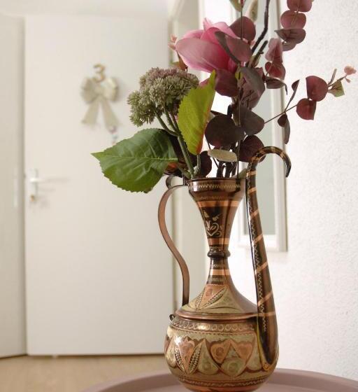 استودیوی استاندارد, Apartments Seyda