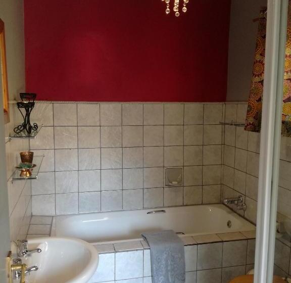 Люкс, Gypsy Guest House Clarens