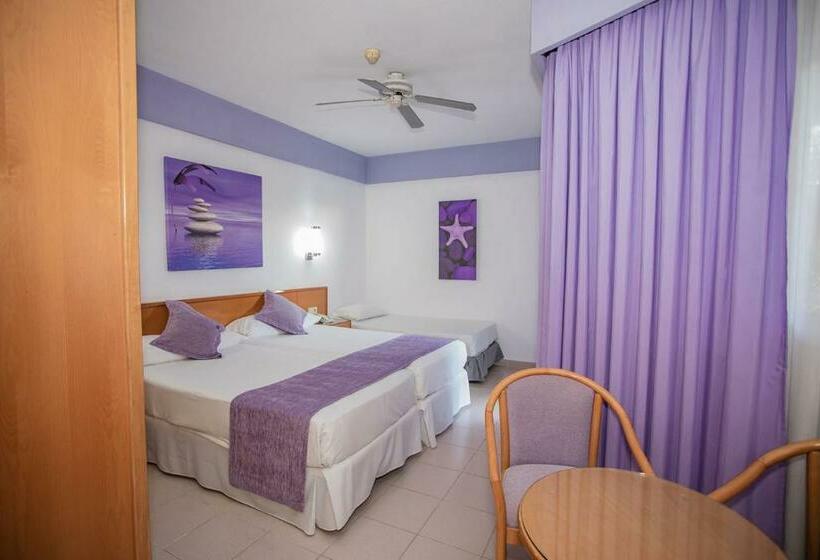 غرفة قياسية ثلاثية مزودة بشرفة, Servatur Don Miguel - Adults Only