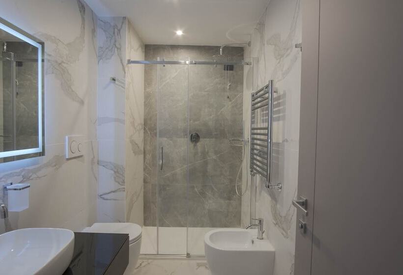 חדר סטנדרט, Viminale