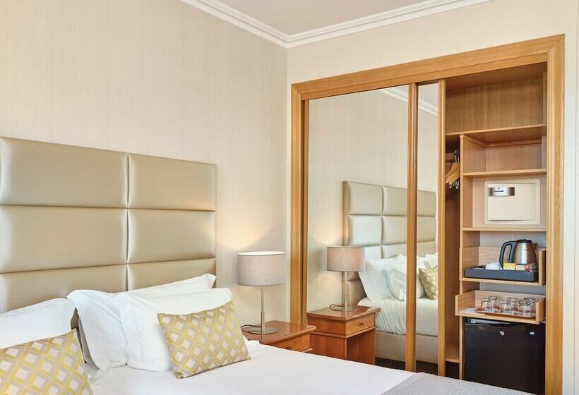 Номер Стандарт Боковой Вид на Море, Ria Park Hotel & Spa