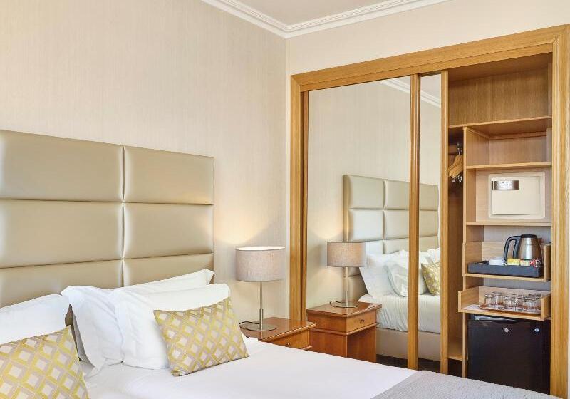 Номер Стандарт Боковой Вид на Море, Ria Park Hotel & Spa