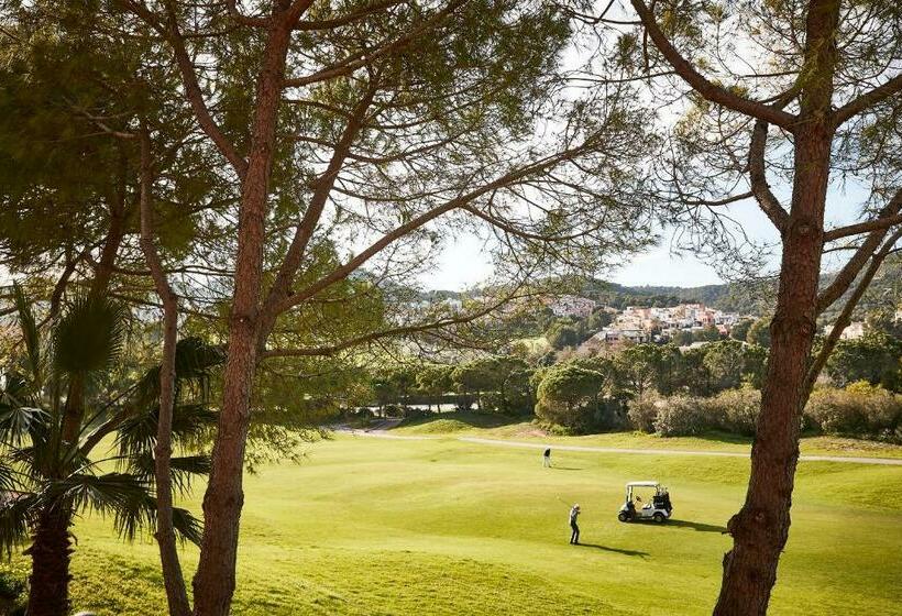 Номер Премиум, Steigenberger Hotel And Resort Camp De Mar