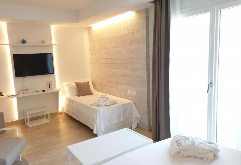 Полулюкс Вид на Бассейн, San Lorenzo Boutique Hotel & Spa