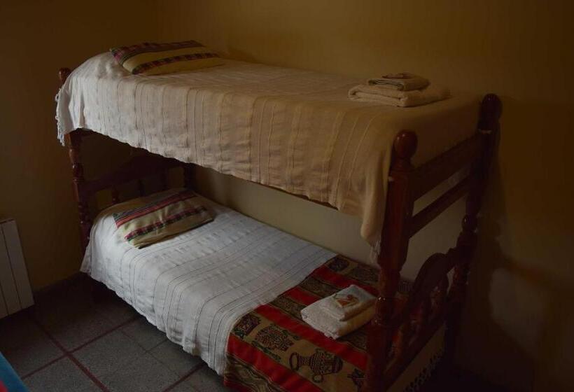 Трехместный Номер Комфорт, Azul Humahuaca Hostal