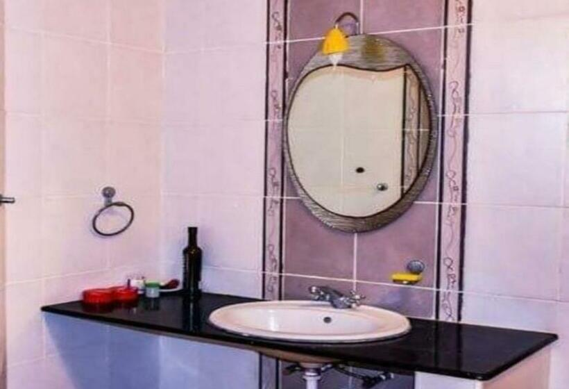 اتاق لوکس با چشم‌انداز دریا, Watamu Adventist Beach Resort