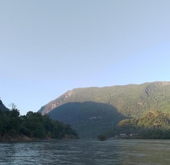 Номер Стандарт Вид на Сад, Lattanavongsa Guesthouse And Bungalows