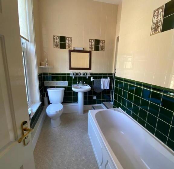 Семейный Номер, Buckingham Lodge Guest House