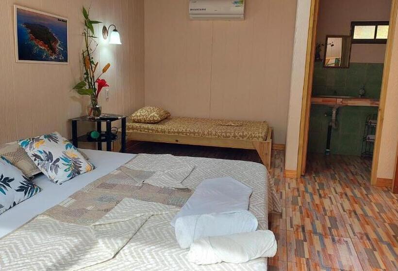 Трехместный Номер Стандарт с Балконом, Casa El Tortugo